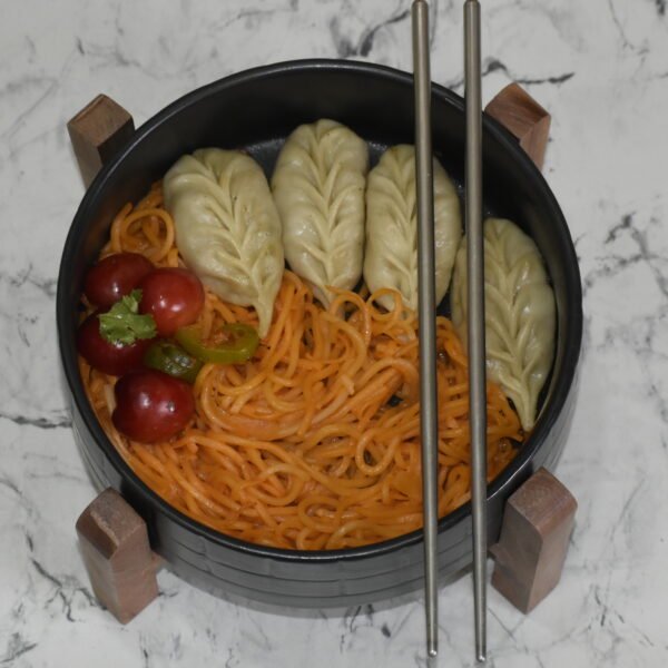 Black Ceramic Ramen Bowl with Wooden Stand